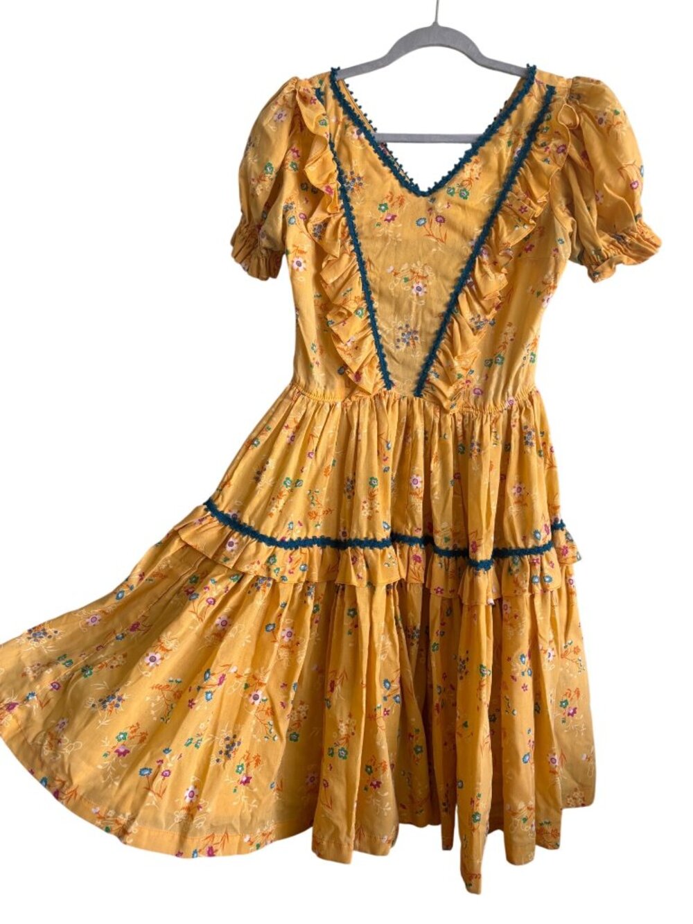 Vintage Western Yellow Floral Ruffle Dress With Puff Sleeves & V-Neckline